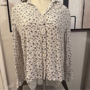 Velvet Heart White Floral Button-Down Shirt